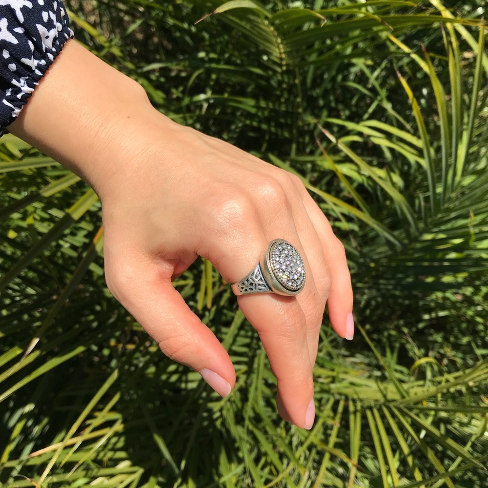 4-in-one Magnetic Ring with Celtic Detail